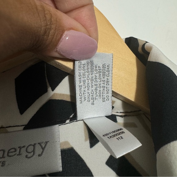 NEW Chico's Zenergy Stretch Knit Full Zip Print Jacket Size Large Chico's Size 2 - Picture 4 of 8